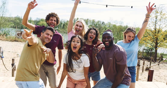 WIR SIND ROBIN HOOD Fashion-Rabatt für Studenten