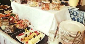 Entspannt beim herrlichen Sonntagsbrunch in der Stadtoase AERO