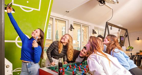 Ob Städtetrip, Partywochenende oder Kurzurlaub mit Freunden – bei a&o Hostels reist du günstig, zentral & flexibel. Sichere dir jetzt eines von 200.000 Aktionsbetten in Mehrbettzimmern – ab nur 12€ pro Nacht in über 40 Städten in ganz Europa!