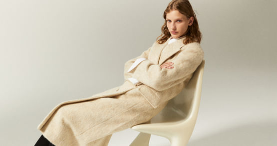 Bestell geniale Pieces von exklusiven Designermarken aus den Bereichen Fashion, Sport, Schuhe, Taschen, Schmuck & Beauty online bei Breuninger und freu dich über 15€ Studentenrabatt! Gültig ab 79€ Mindesteinkaufswert.