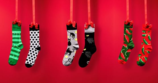 Bei Dedoles shoppst du jede Menge farbenfrohe Accessoires: Von Socken und Schuhe bis hin zu Unterwäsche, Badetücher und mehr mit vielfältigen und saisonalen Motiven. Bei uns gibts 20% Studentenrabatt auf alles - auch gültig auf SALE!