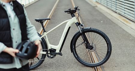 Auf den Rädern, die die Welt bedeuten! Egal, ob du ein neues E-Bike, Trekkingrad oder ein anderes Modell bald dein Eigen nennen möchtest – bei Fahrrad-XXL bekommst du bis zu 100€ Studentenrabatt auf teilweise bereits stark reduzierte Bikes!