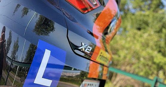 Mit der Fahrschule Am Campus kannst du ganz einfach deinen Führerschein machen. Mit unserem Fahrschule Am Campus Rabatt sparst du 100€ auf deinen Führerscheinkurs, ob Auto oder Motorrad!