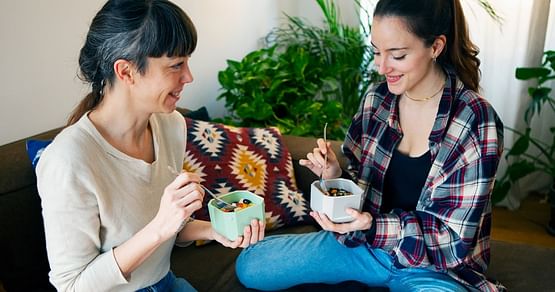 Happy2Cook bringt dir das trendige All-in-one Cooking System aus Italien! Bereite zuhause mit JARSTY schnell & unkompliziert eine gesunde Mahlzeit vor und nimm sie gleich als Lunchbox an den Campus mit. Mit Studentenrabatt gibts gratis Lieferung!