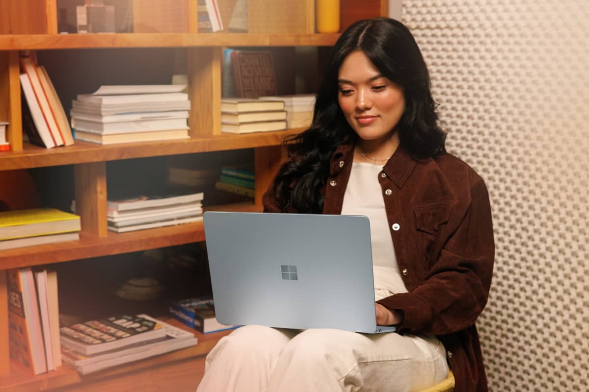 Back to school: Spare 25% (bis zu 580€) auf Surface Laptop Certified Refurbished