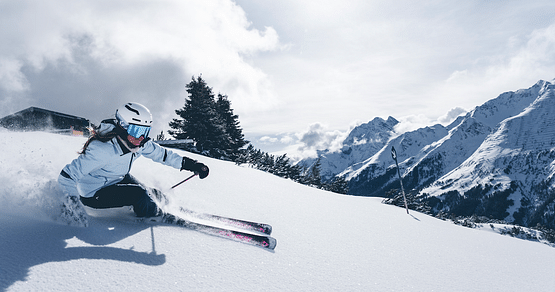 Der Berg ruft! Hol dir jetzt mit NAKED Optics Studentenrabatt geniale Ausrüstung für Ski- und Snowboardfreaks und spare 10% auf das gesamte Wintersortiment, z.B. auf Skibrillen, Mützen, Thermo-Unterwäsche und mehr. 