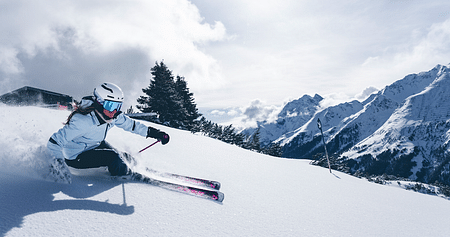 Die Piste ruft nach dir! Hol dir jetzt mit NAKED Optics Studentenrabatt geniale Ausrüstung für Ski- und Snowboardfreaks und erhalte 10% Nachlass auf alle Skibrillen, Hauben, Thermo-Unterwäsche und mehr. 