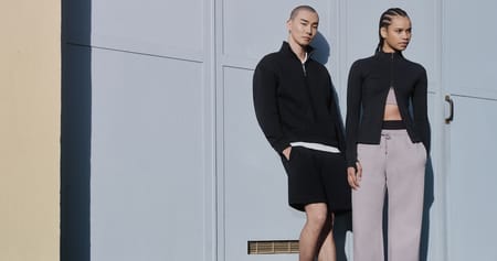 Von den bekannten Laufschuhen mit dem innovativen CloudTec® Dämpfungssystem bis hin zu sportlicher Fashion wie Leggings, Hoodies und mehr: Hol dir deinen On Studentenrabatt und freu dich über 10% Nachlass auf das gesamte Sortiment!